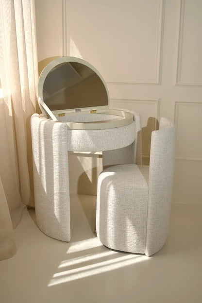 Noverta Vanity Table